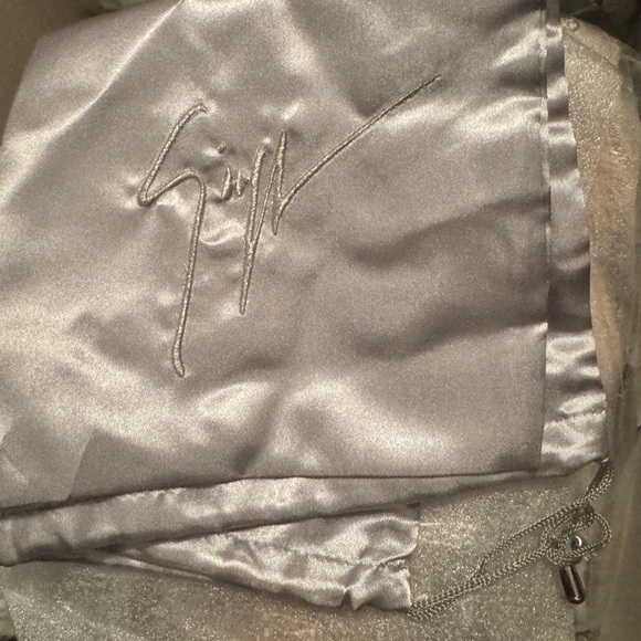 Giuseppe Zanotti Charleston feather heels - Picture 5 of 10